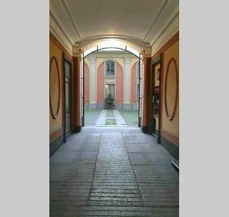 Apartment Tranquillo Interno Cortile In Borgo Po *